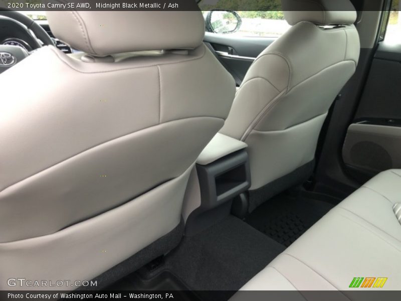Midnight Black Metallic / Ash 2020 Toyota Camry SE AWD