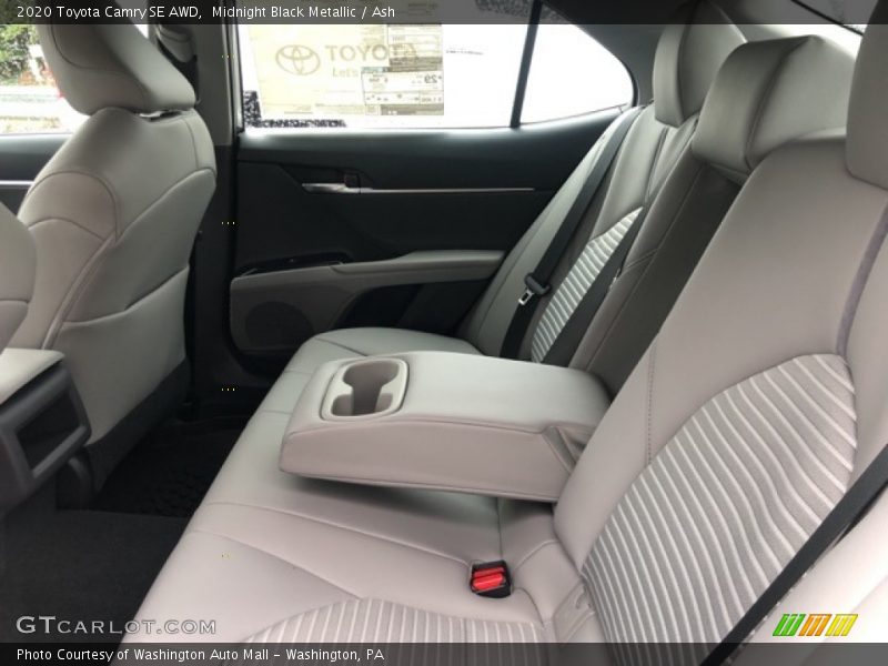 Midnight Black Metallic / Ash 2020 Toyota Camry SE AWD