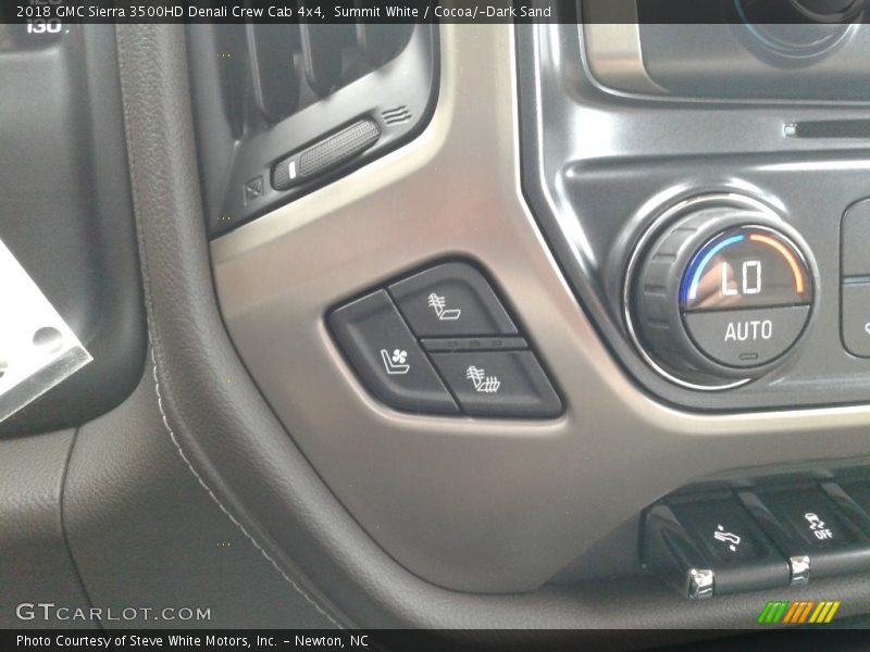 Summit White / Cocoa/­Dark Sand 2018 GMC Sierra 3500HD Denali Crew Cab 4x4