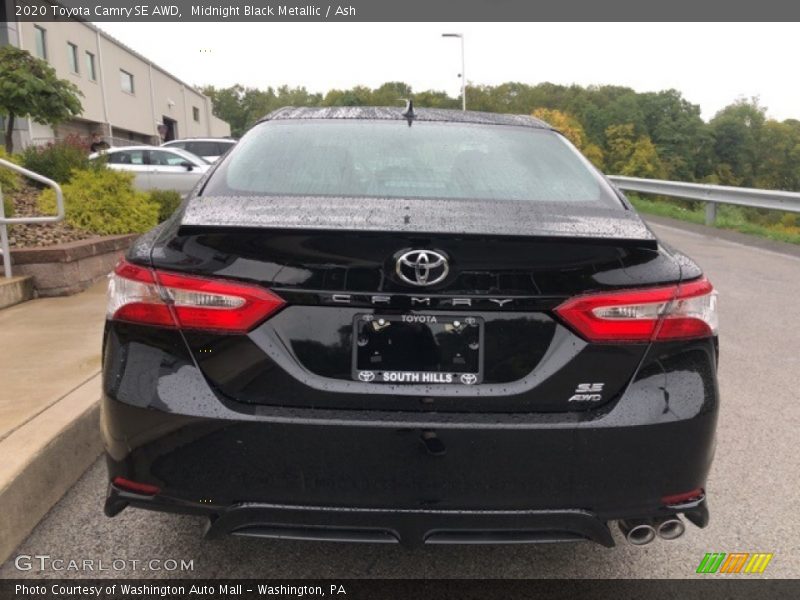 Midnight Black Metallic / Ash 2020 Toyota Camry SE AWD
