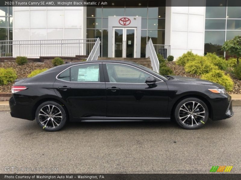 Midnight Black Metallic / Ash 2020 Toyota Camry SE AWD