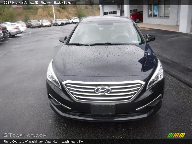 Phantom Black / Beige 2017 Hyundai Sonata SE