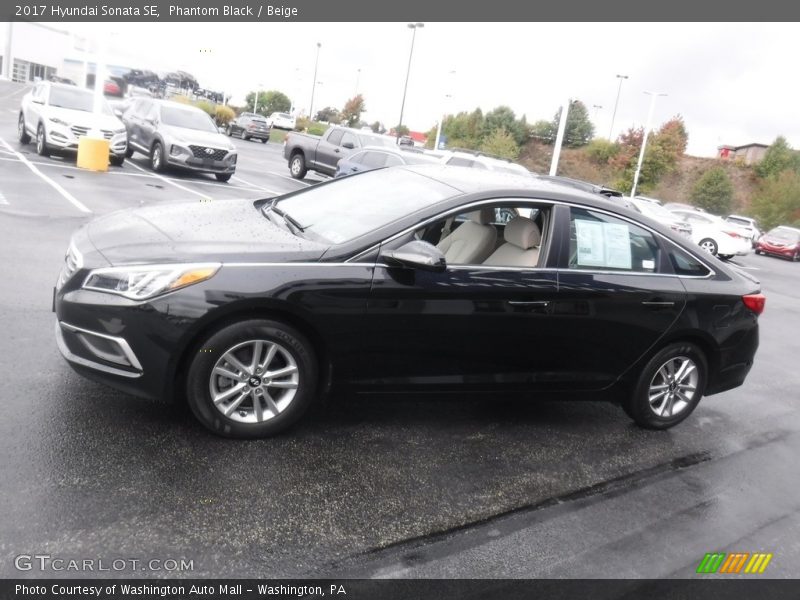 Phantom Black / Beige 2017 Hyundai Sonata SE