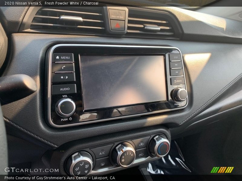 Fresh Powder White / Charcoal 2020 Nissan Versa S