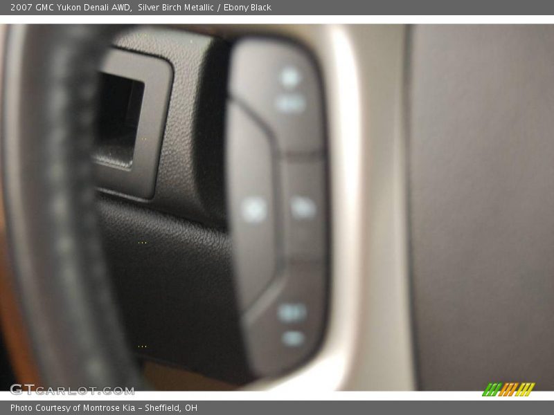 Silver Birch Metallic / Ebony Black 2007 GMC Yukon Denali AWD