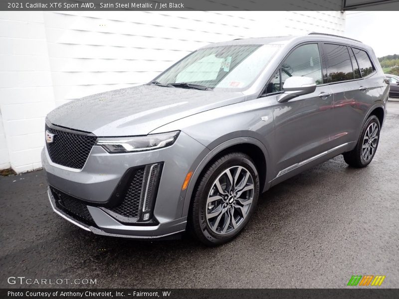 Front 3/4 View of 2021 XT6 Sport AWD