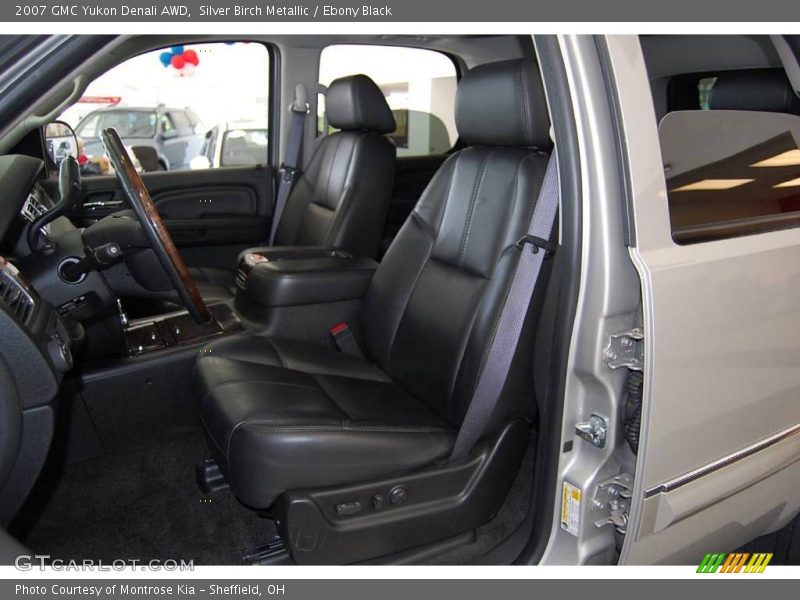 Silver Birch Metallic / Ebony Black 2007 GMC Yukon Denali AWD