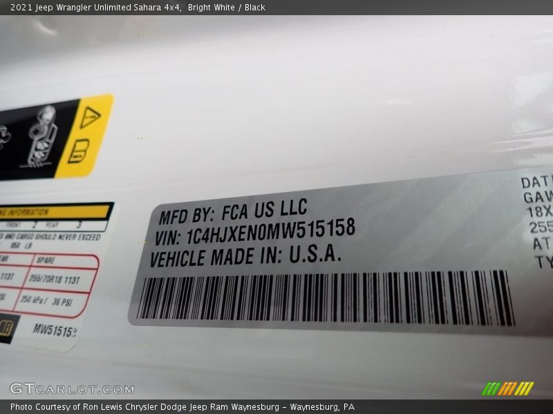 Bright White / Black 2021 Jeep Wrangler Unlimited Sahara 4x4