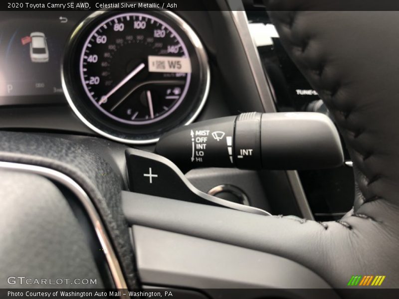Controls of 2020 Camry SE AWD