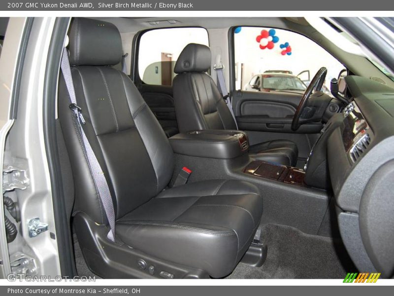 Silver Birch Metallic / Ebony Black 2007 GMC Yukon Denali AWD