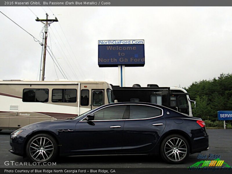 Blu Passione (Dark Blue Metallic) / Cuoio 2016 Maserati Ghibli
