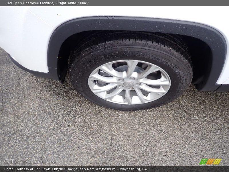 Bright White / Black 2020 Jeep Cherokee Latitude