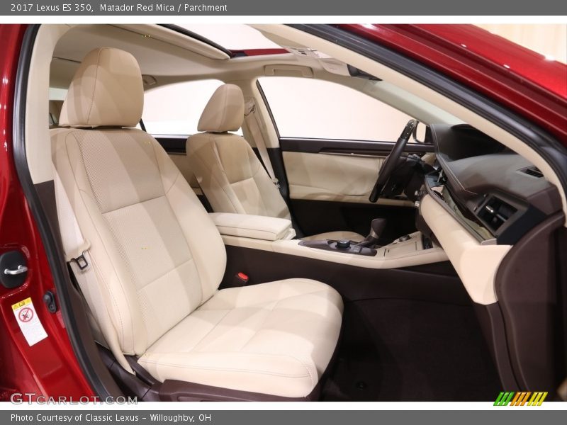 Matador Red Mica / Parchment 2017 Lexus ES 350