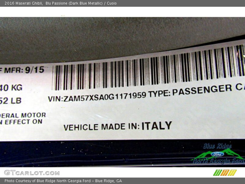 Blu Passione (Dark Blue Metallic) / Cuoio 2016 Maserati Ghibli