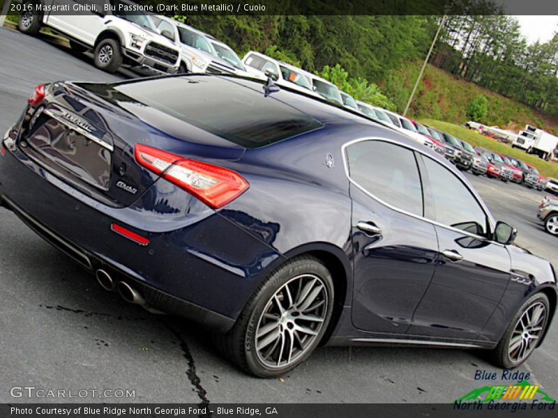 Blu Passione (Dark Blue Metallic) / Cuoio 2016 Maserati Ghibli