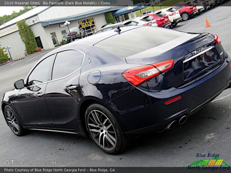 Blu Passione (Dark Blue Metallic) / Cuoio 2016 Maserati Ghibli