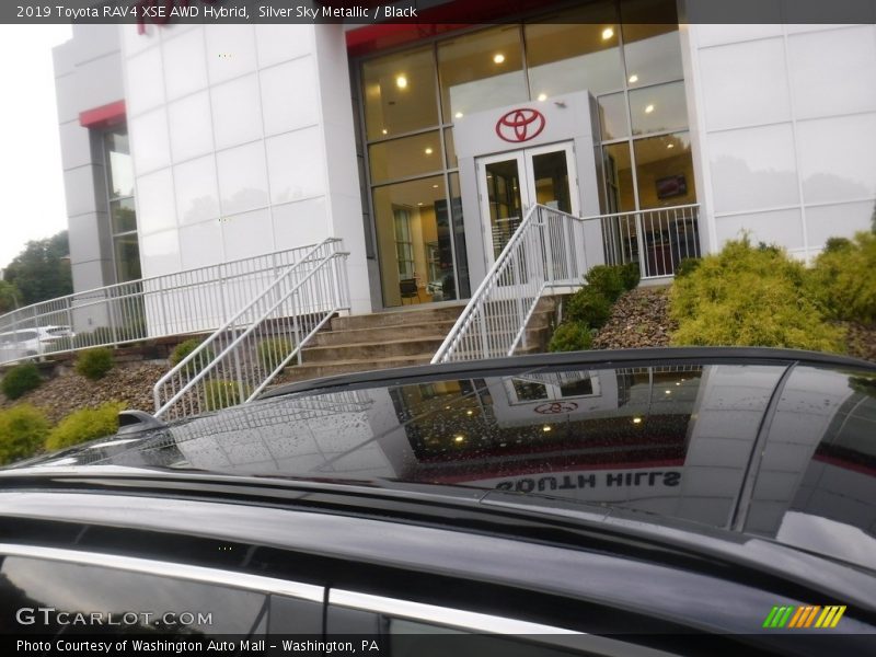 Silver Sky Metallic / Black 2019 Toyota RAV4 XSE AWD Hybrid