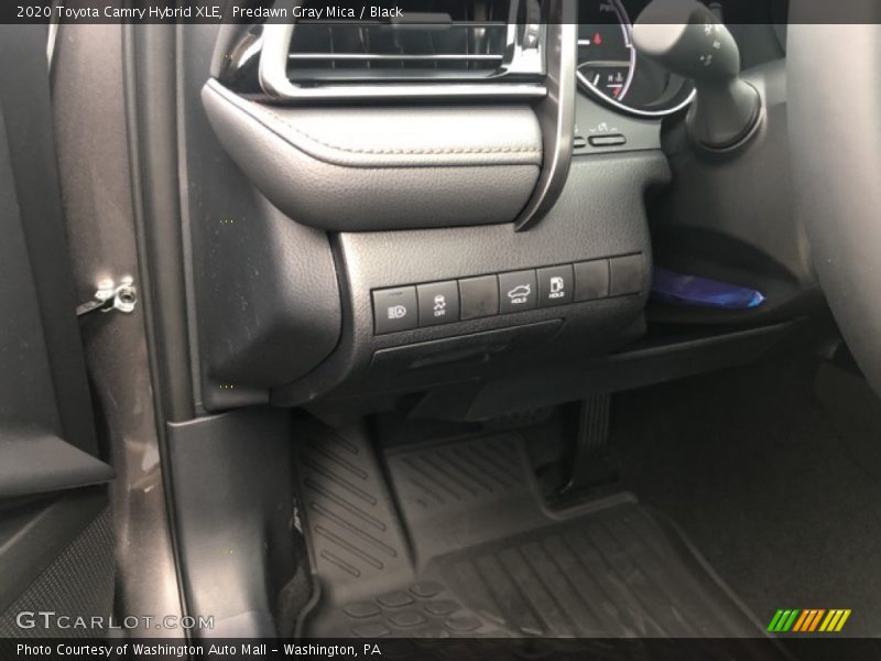 Predawn Gray Mica / Black 2020 Toyota Camry Hybrid XLE
