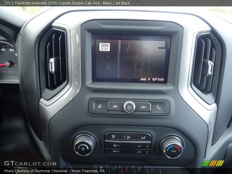 Controls of 2021 Silverado 1500 Custom Double Cab 4x4