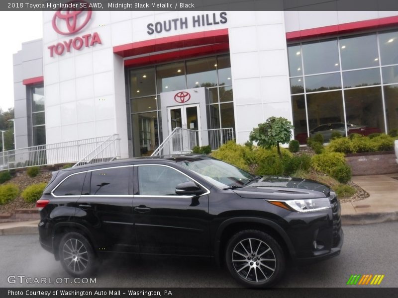 Midnight Black Metallic / Black 2018 Toyota Highlander SE AWD