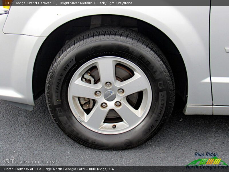 Bright Silver Metallic / Black/Light Graystone 2012 Dodge Grand Caravan SE