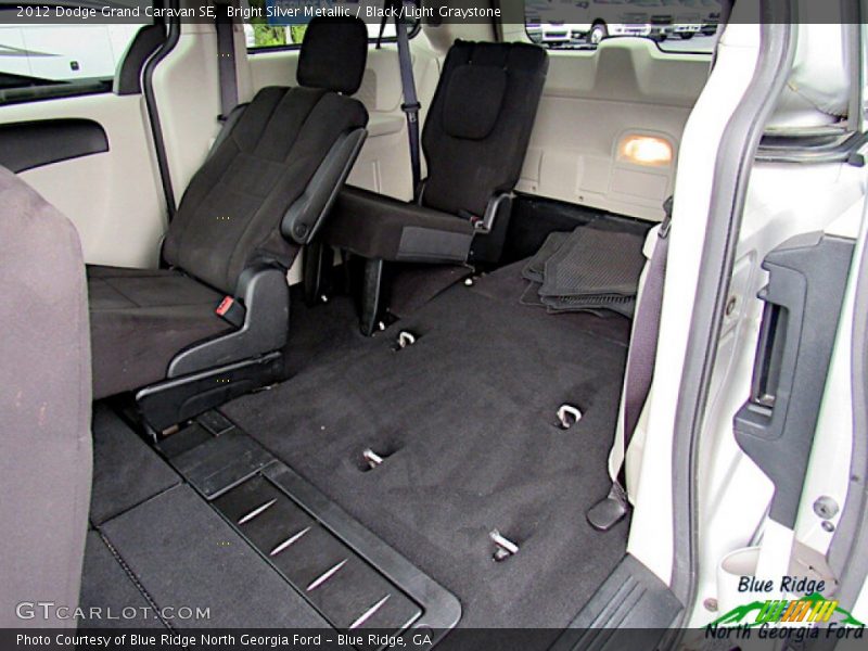 Bright Silver Metallic / Black/Light Graystone 2012 Dodge Grand Caravan SE