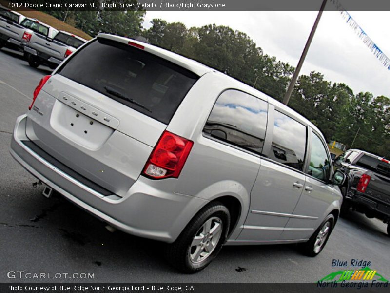 Bright Silver Metallic / Black/Light Graystone 2012 Dodge Grand Caravan SE