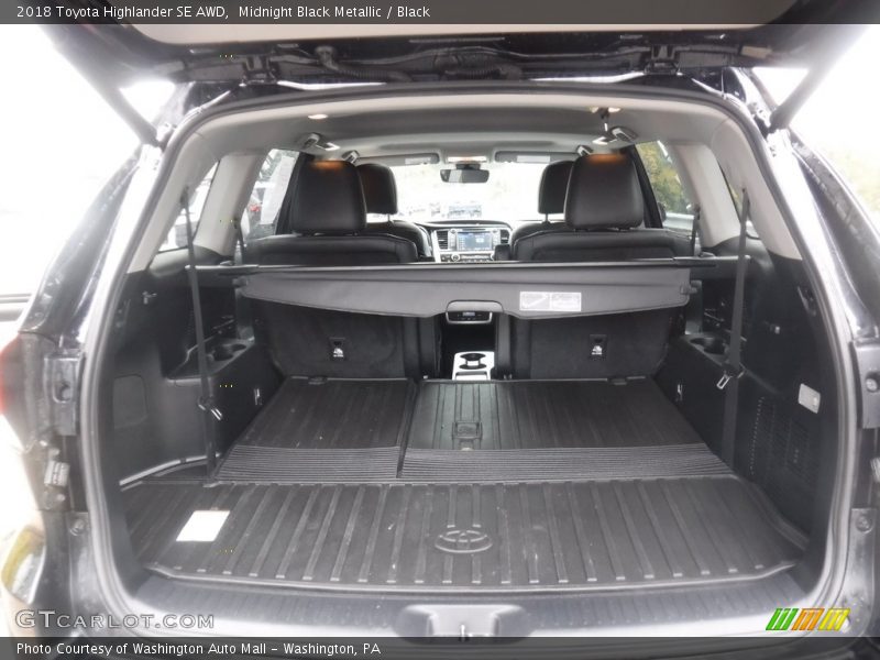Midnight Black Metallic / Black 2018 Toyota Highlander SE AWD