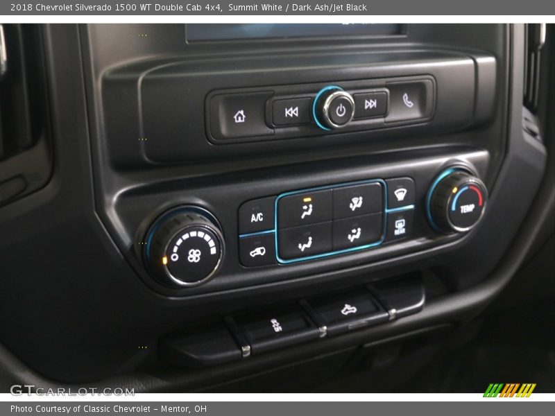 Controls of 2018 Silverado 1500 WT Double Cab 4x4