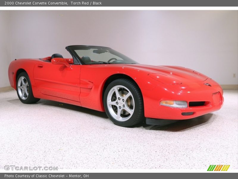 Front 3/4 View of 2000 Corvette Convertible