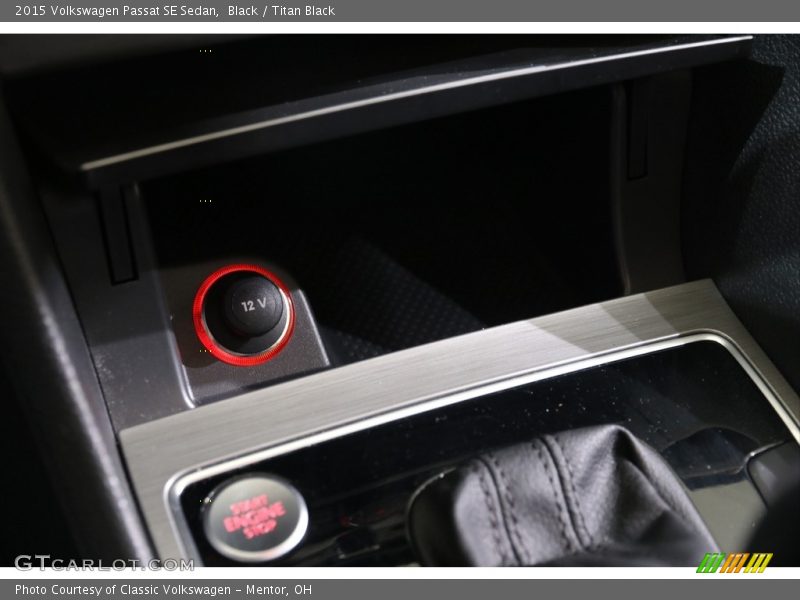 Controls of 2015 Passat SE Sedan