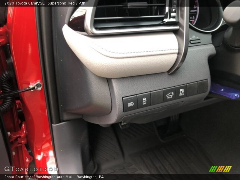 Supersonic Red / Ash 2020 Toyota Camry SE