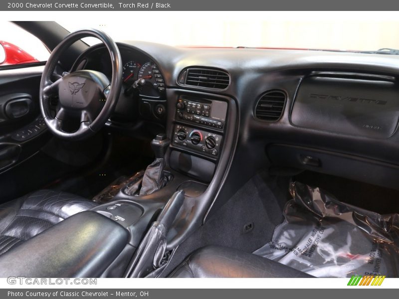 Torch Red / Black 2000 Chevrolet Corvette Convertible