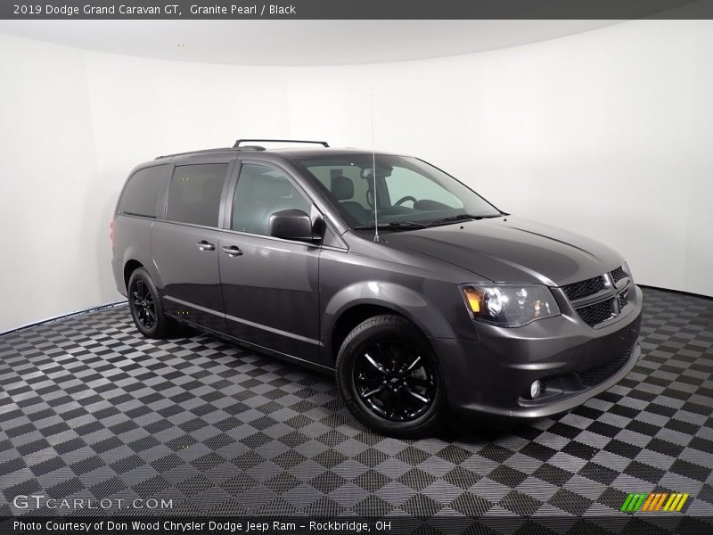 Granite Pearl / Black 2019 Dodge Grand Caravan GT