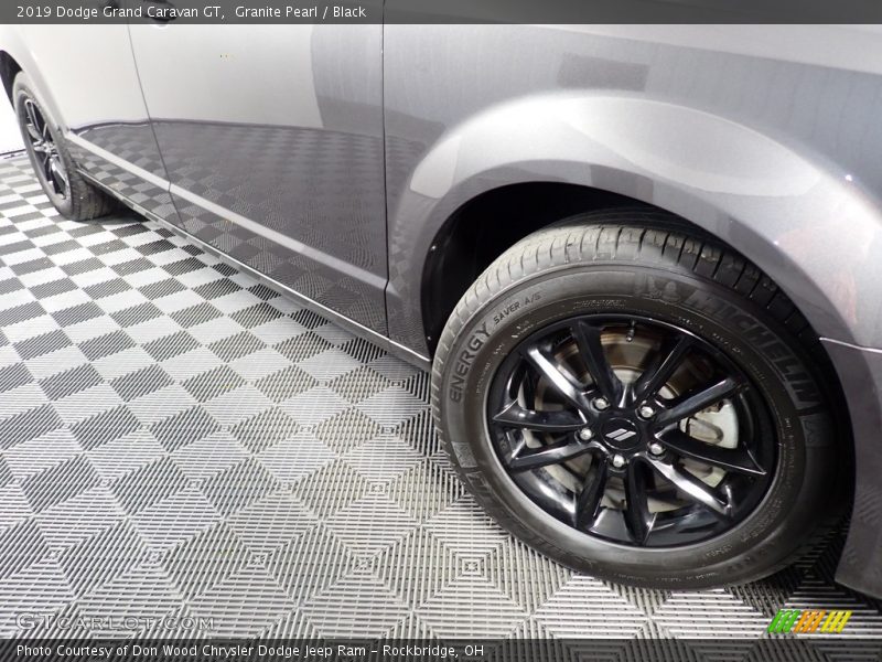Granite Pearl / Black 2019 Dodge Grand Caravan GT