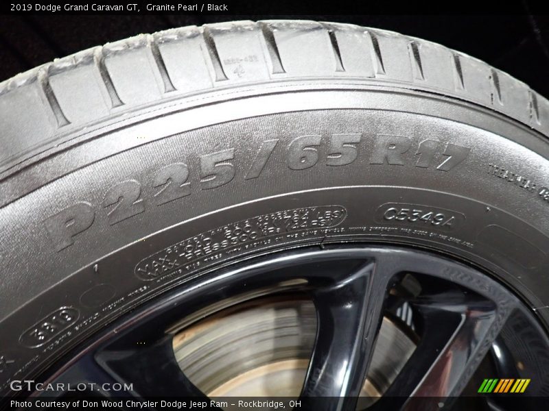 Granite Pearl / Black 2019 Dodge Grand Caravan GT