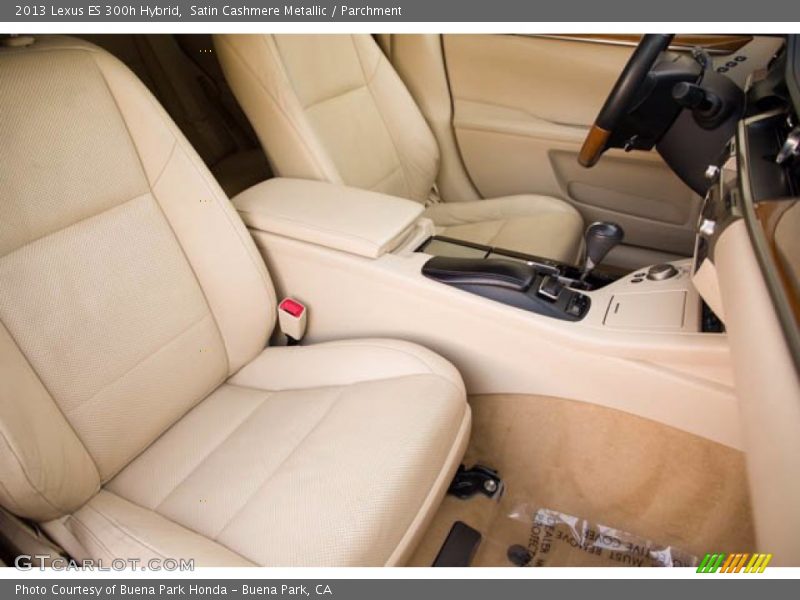 Satin Cashmere Metallic / Parchment 2013 Lexus ES 300h Hybrid