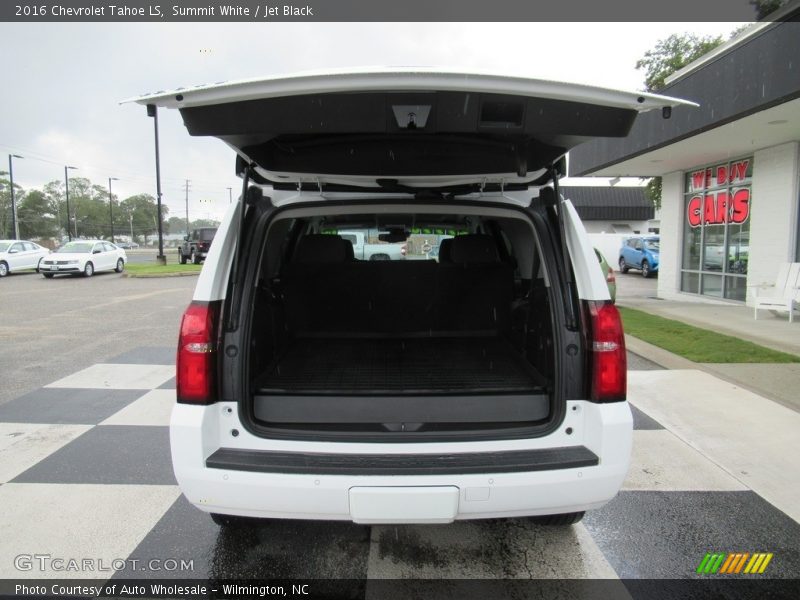 Summit White / Jet Black 2016 Chevrolet Tahoe LS