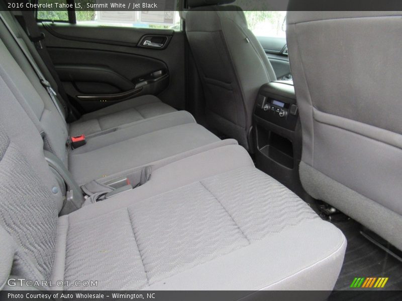 Summit White / Jet Black 2016 Chevrolet Tahoe LS