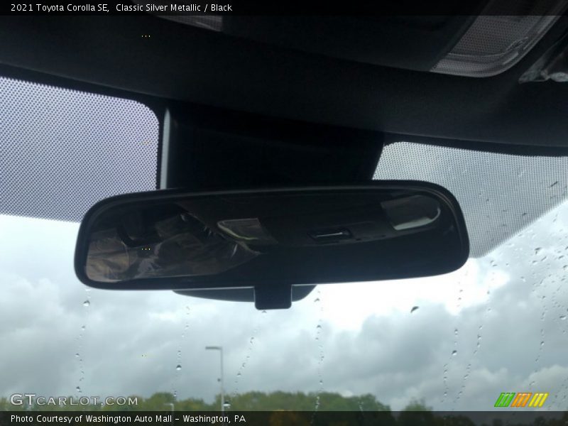 Classic Silver Metallic / Black 2021 Toyota Corolla SE