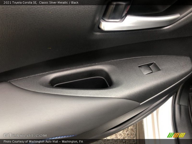 Classic Silver Metallic / Black 2021 Toyota Corolla SE