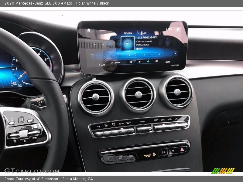 Polar White / Black 2020 Mercedes-Benz GLC 300 4Matic