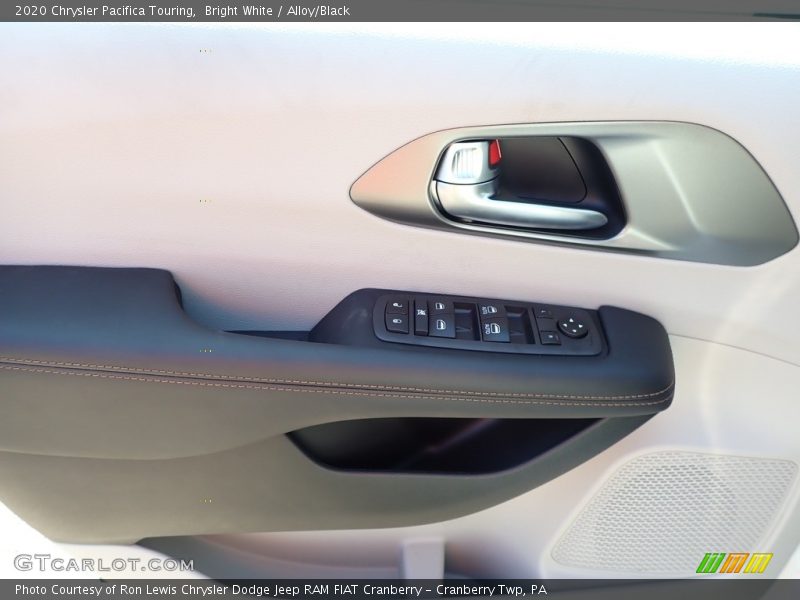 Bright White / Alloy/Black 2020 Chrysler Pacifica Touring