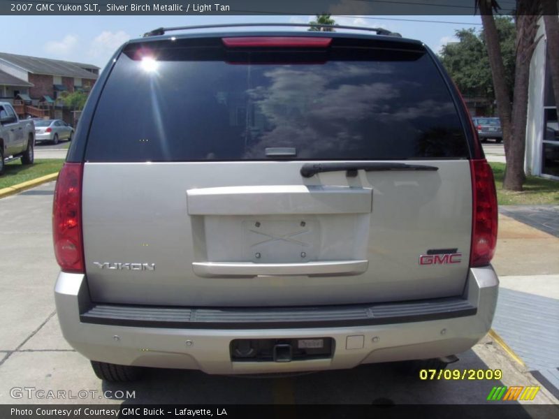 Silver Birch Metallic / Light Tan 2007 GMC Yukon SLT
