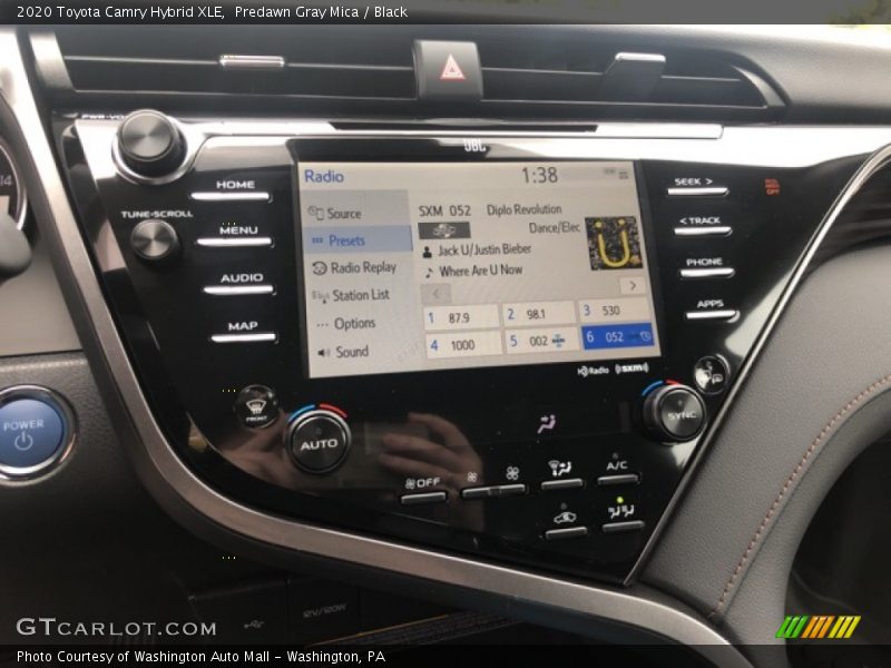 Predawn Gray Mica / Black 2020 Toyota Camry Hybrid XLE