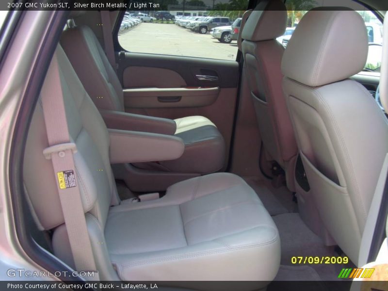 Silver Birch Metallic / Light Tan 2007 GMC Yukon SLT