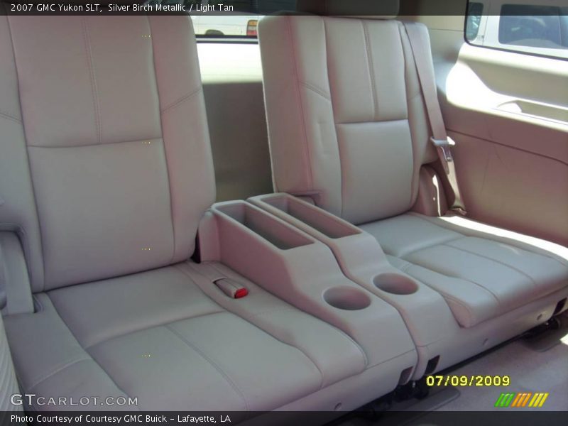 Silver Birch Metallic / Light Tan 2007 GMC Yukon SLT