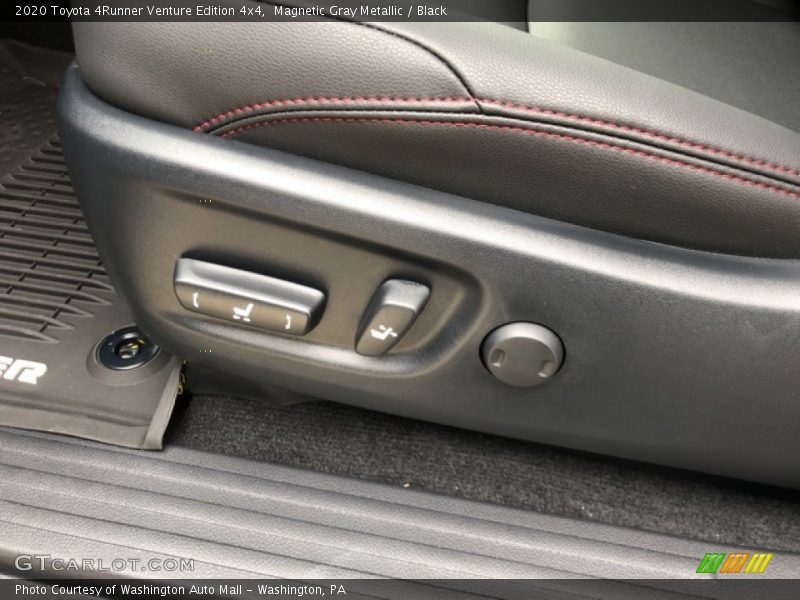 Magnetic Gray Metallic / Black 2020 Toyota 4Runner Venture Edition 4x4