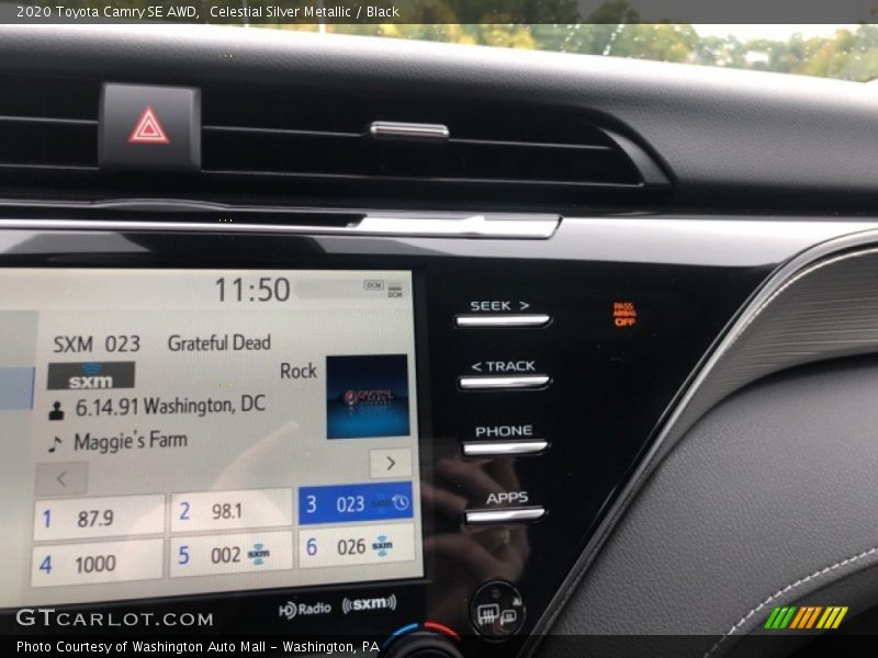 Celestial Silver Metallic / Black 2020 Toyota Camry SE AWD