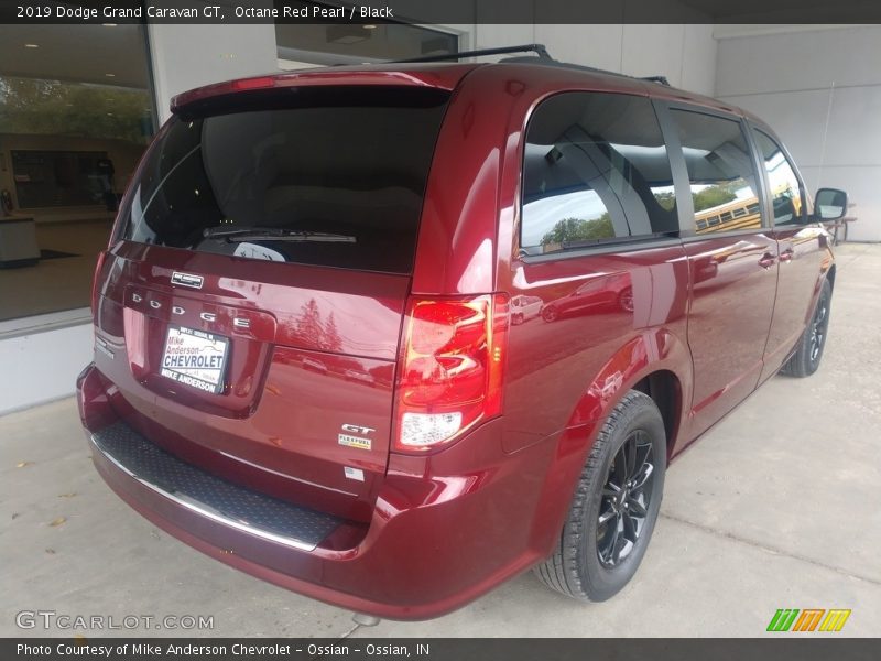 Octane Red Pearl / Black 2019 Dodge Grand Caravan GT